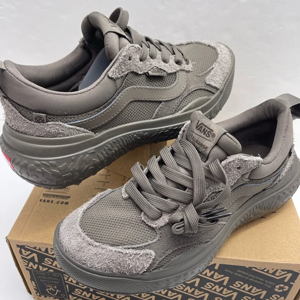 Vans WMN Mte Ultrarange Neo Vr3
Mono Bungee Cord
VN000CWE9JC Sneakers - Picture 12 of 16